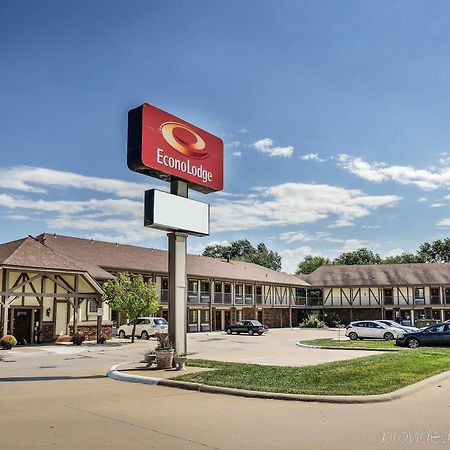 Econo Lodge University Лоренс Экстерьер фото